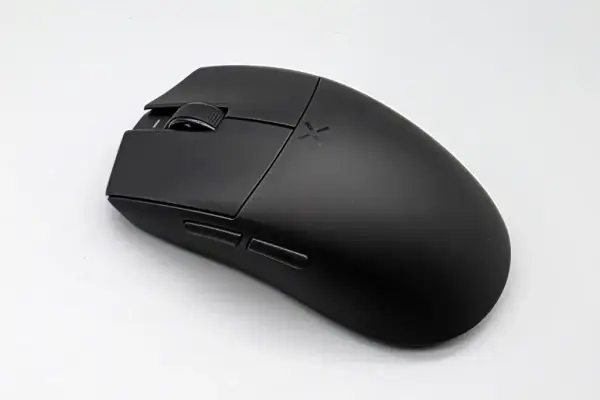 Đánh giá Hitscan Hyperlight: Một con chuột chơi game siêu nhẹ với turbo 8K